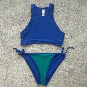 Old Navy Blue Swim Top Size Small & Blue/Green Bikini Bottoms Size Medium